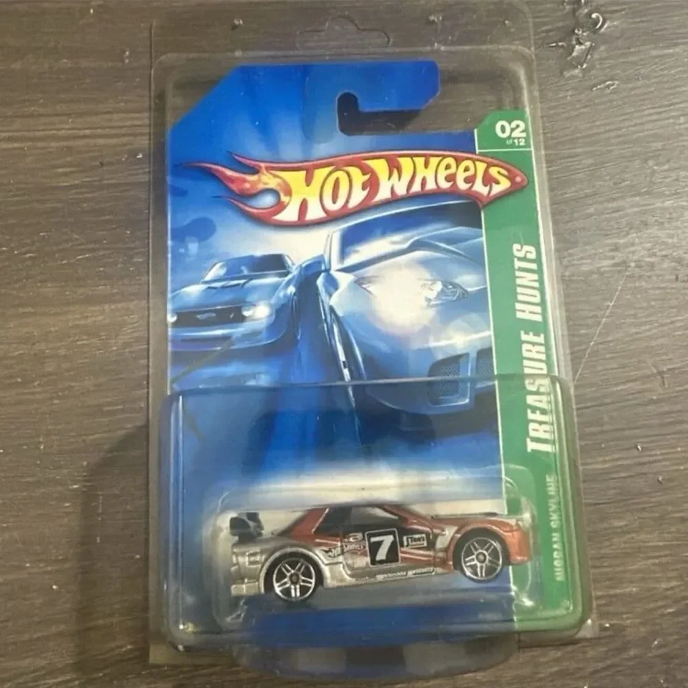 RARE Hot Wheels Nissan Skyline GTR Super Treasure Hunt 2006 w/ Protector